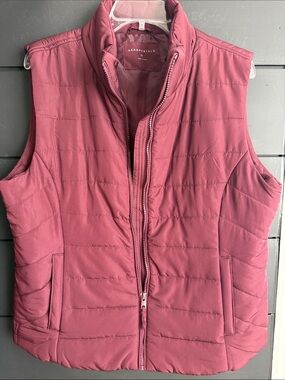 Aeropostale Burgundy  Quilted Sleeveless Vest XL